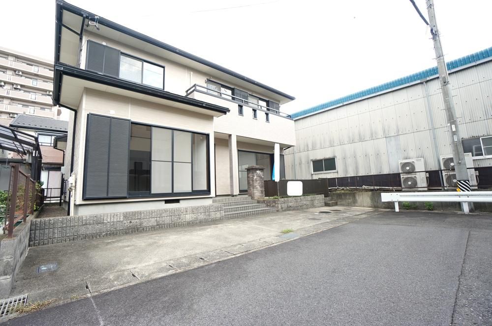 5LDK Detached House for Sale in Kakamigahara, Gifu - Thumbnail 2