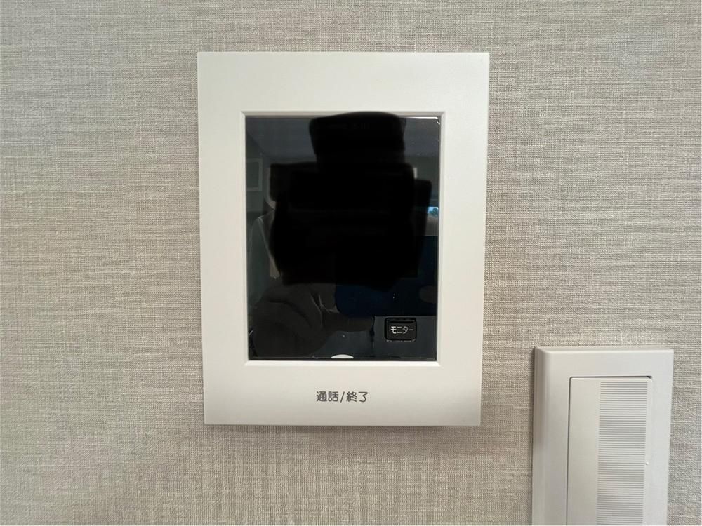Renovated 3LDK Apartment for Sale in Sakae Ward, Yokohama - Thumbnail 3