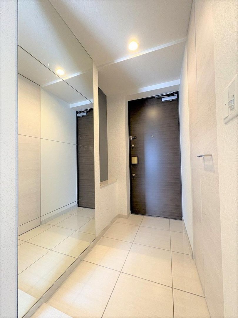 2LDK Apartment for Sale in Chuo Ward, Sapporo, 60.3 sqm - Thumbnail 2