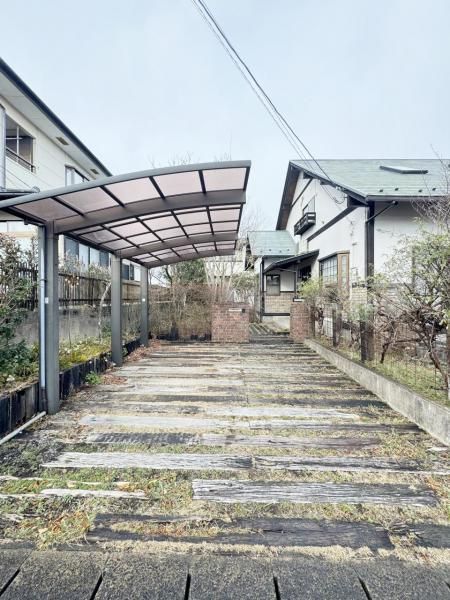 Spacious 5LDK House with Garden in Sendai, Miyagi - Thumbnail 2