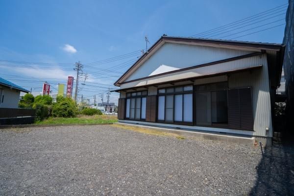 Spacious 3DK Japanese-Style House for Sale in Fujieda, Shizuoka - Thumbnail 2