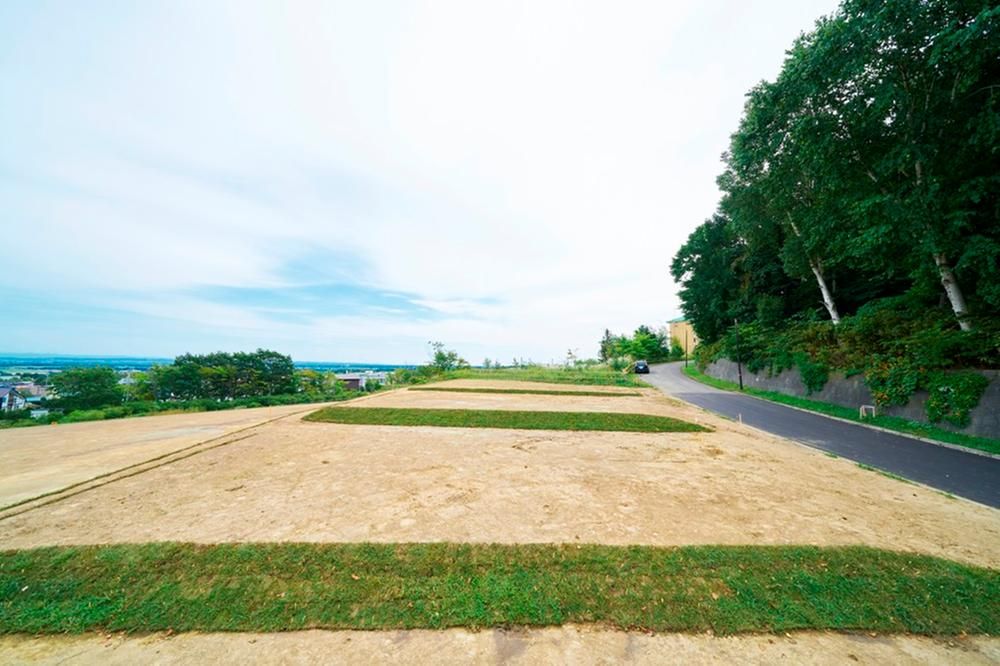 Land for Sale in Kitahiroshima, Hokkaido - 211.97m2 - Thumbnail 4