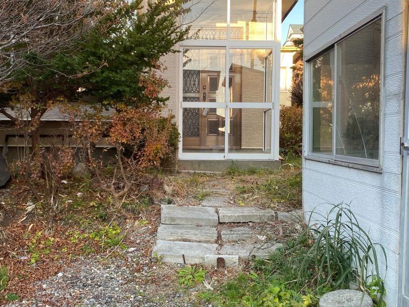 3LDK Detached House for Sale in Zenigame-cho, Hakodate - Thumbnail 2
