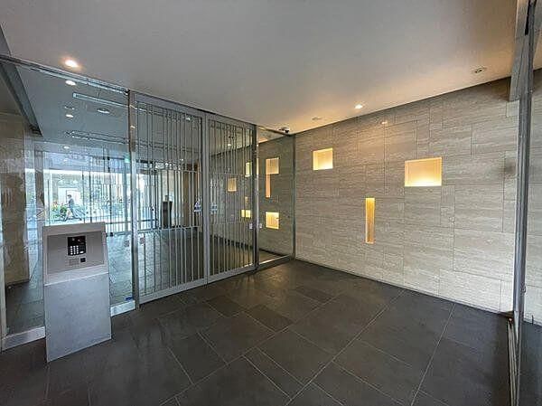The Park House Shibuya Midori 1LDK Apartment for Sale - Thumbnail 3