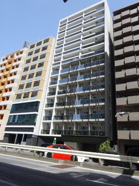 2LDK Apartment for Sale in Minami-Azabu, Minato-ku, Tokyo - Thumbnail 2