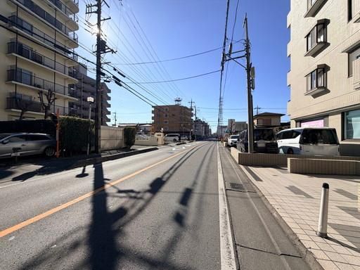 Renovated 3LDK Apartment in Minami-ku, Saitama City - Thumbnail 2