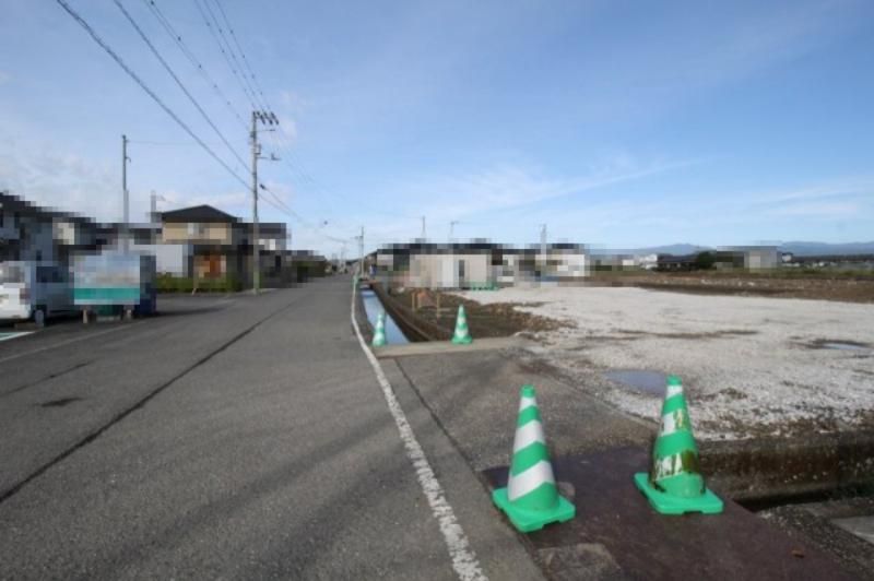 Building Plot for Sale in Konan City, Kochi - 218.53 sqm - Thumbnail 2