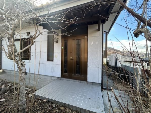 Renovated 3DK House on 647 sqm Land in Tōmi, Nagano for 11.99M Yen - Thumbnail 2
