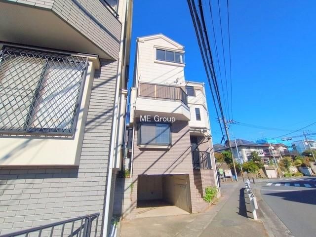 Renovated 4DK House for Sale in Kawasaki, Kanagawa - Thumbnail 2