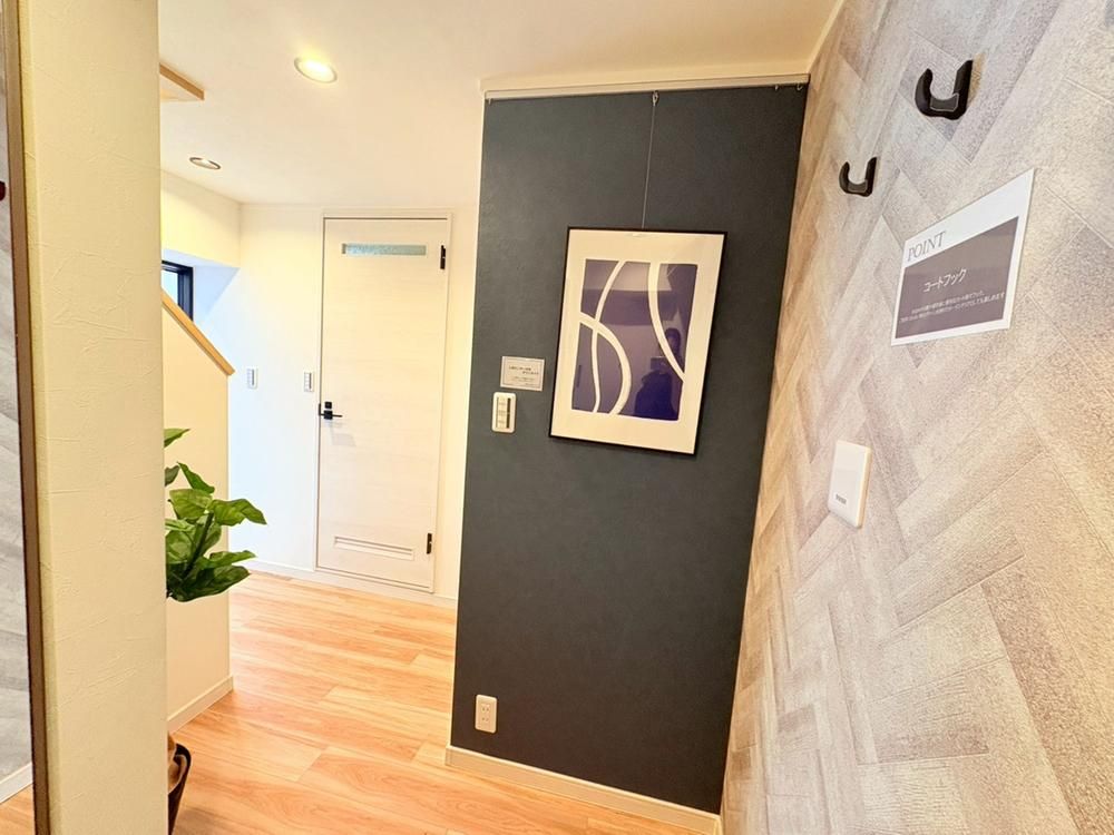 Spacious 3LDK Renovated Apartment Near Keikyu Kurihama Station - Thumbnail 3