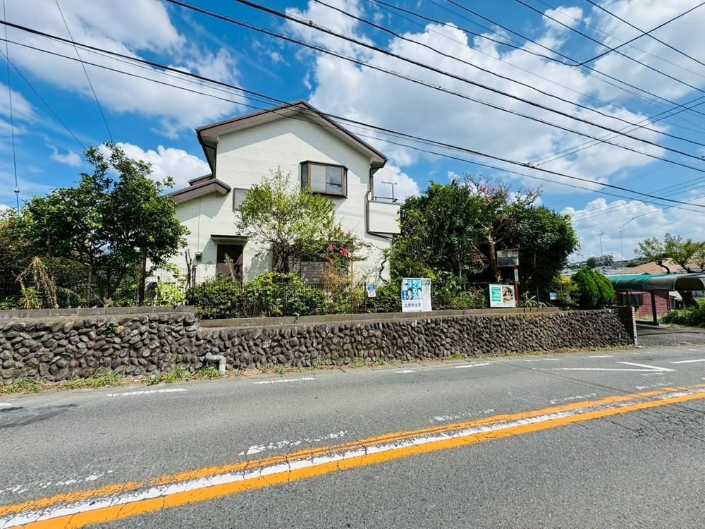 Spacious 5DK House with Large Garden in Machida, Tokyo - Thumbnail 2