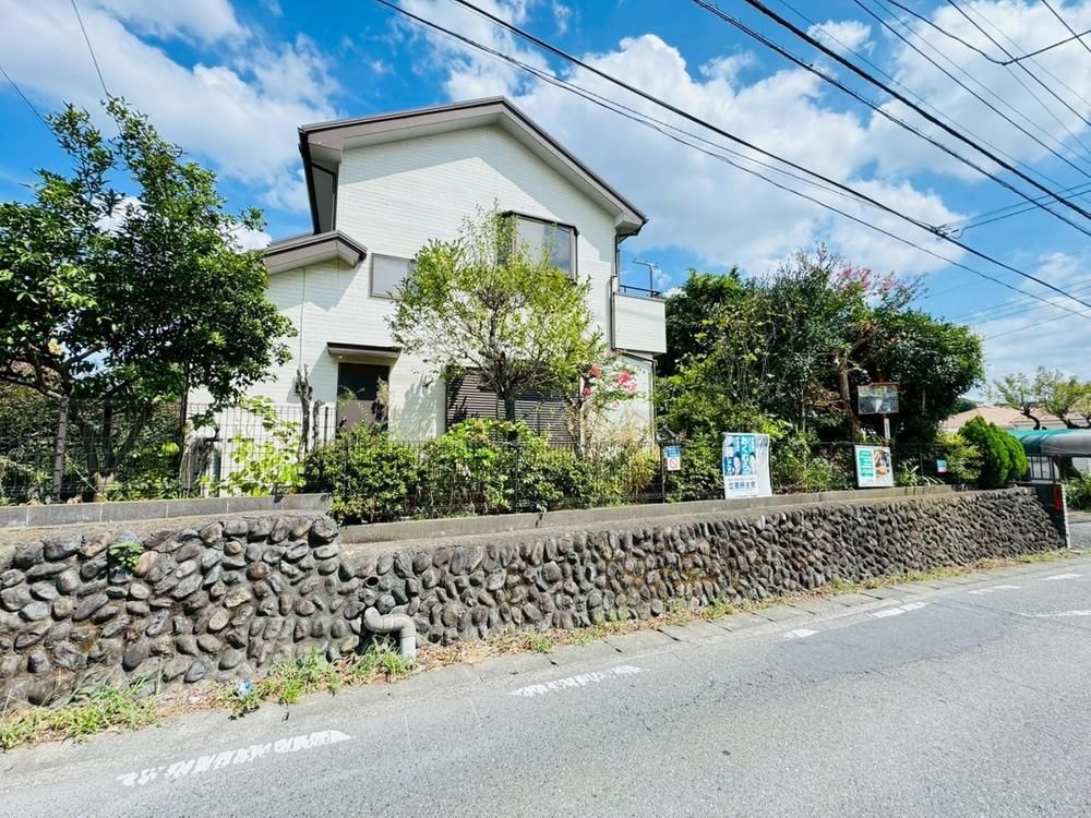 Spacious 5DK House with Large Garden in Machida, Tokyo - Thumbnail 3