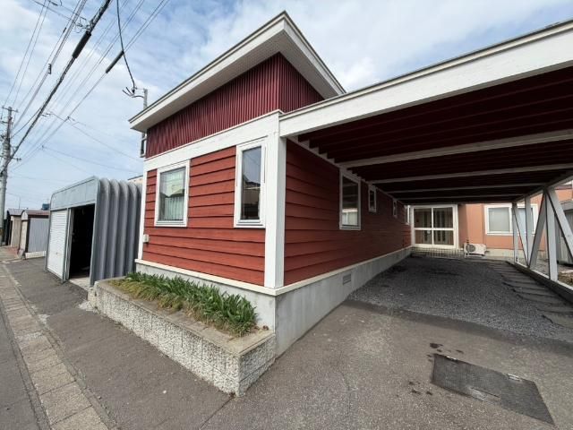 6LDK House for Sale in Asahikawa, Hokkaido - 13,000,000 Yen - Thumbnail 2