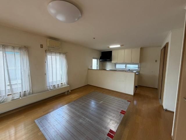 6LDK House for Sale in Asahikawa, Hokkaido - 13,000,000 Yen - Thumbnail 4