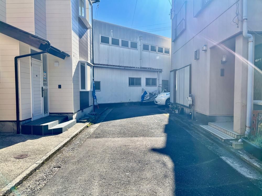 Renovated 3LDK House for Sale in Aoi-ku, Shizuoka - Thumbnail 2