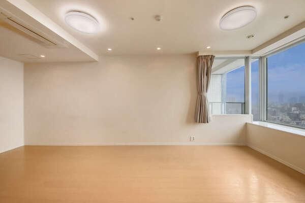 3LDK Apartment for Sale in Shinjuku, Tokyo – 83m² - Thumbnail 4
