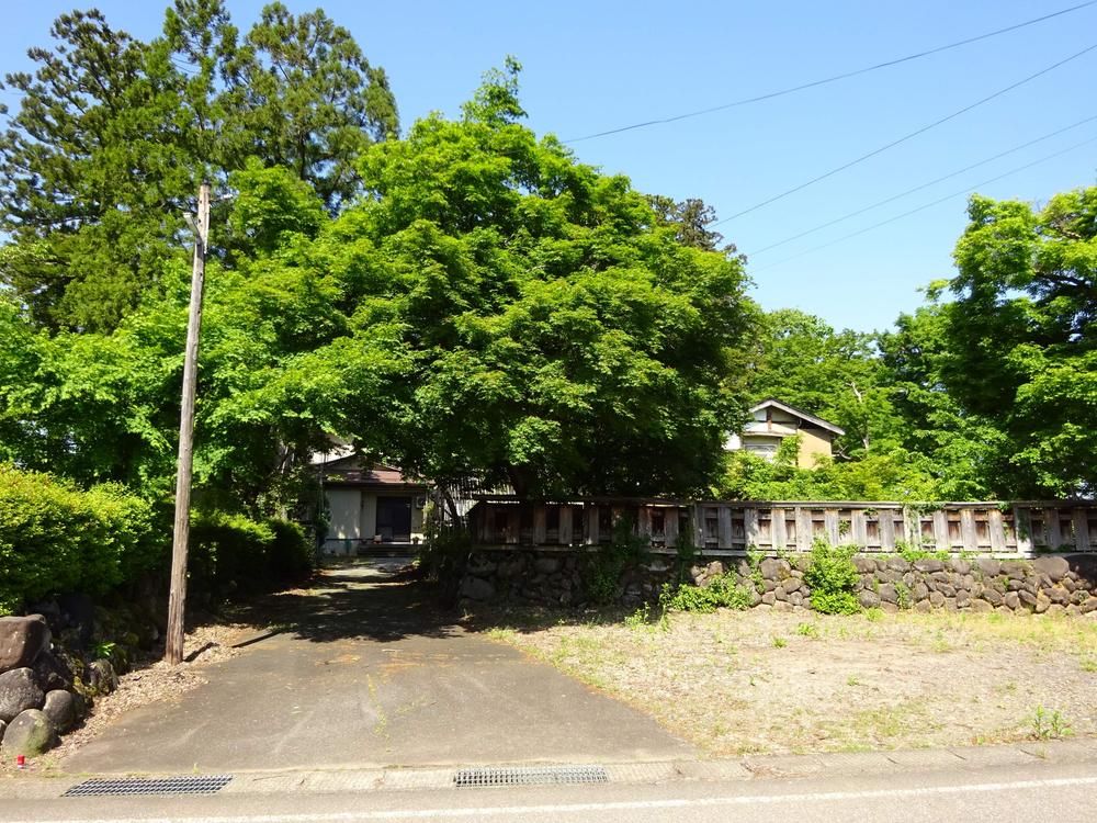 Spacious 7LDK House with Large Garden in Joetsu, Niigata - Thumbnail 4