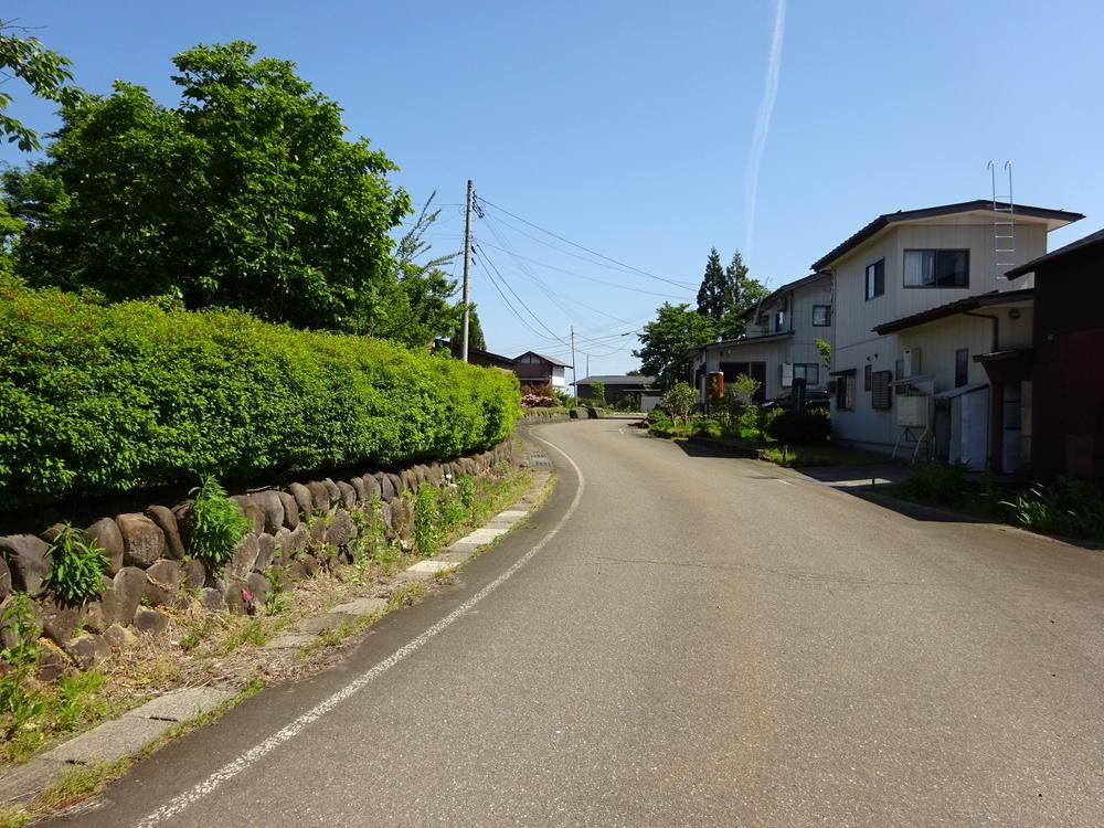 Spacious 7LDK House with Large Garden in Joetsu, Niigata - Thumbnail 2