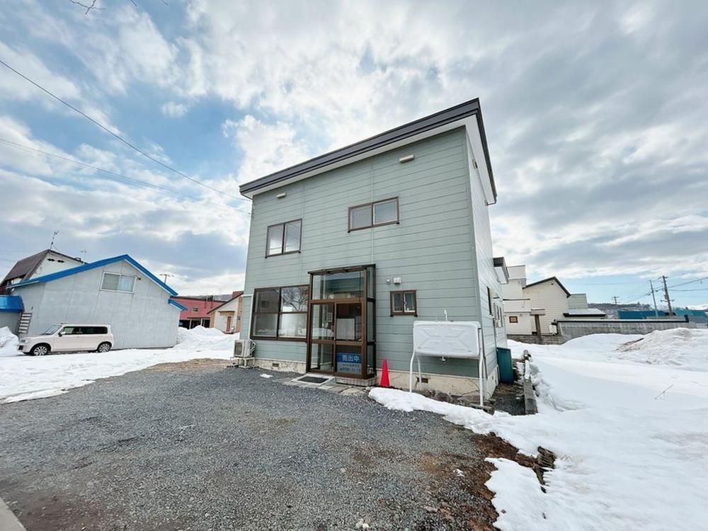 4LDK Used House for Sale in Ashibetsu, Hokkaido - 14.99M Yen - Thumbnail 2