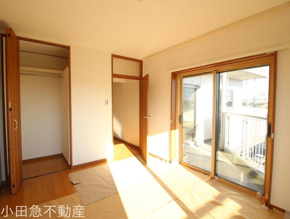 2LDK Apartment for Sale in Ebina, Kanagawa - 72.64m2 - Thumbnail 2