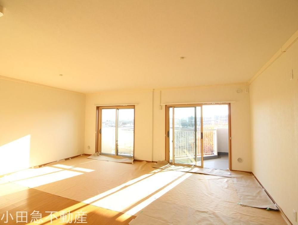 2LDK Apartment for Sale in Ebina, Kanagawa - 72.64m2 - Thumbnail 4