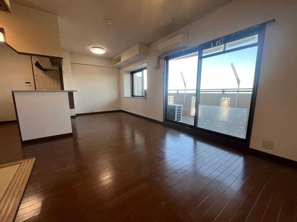 3LDK Apartment for Sale in Otsu, Shiga - 71.82m2 - Thumbnail 4