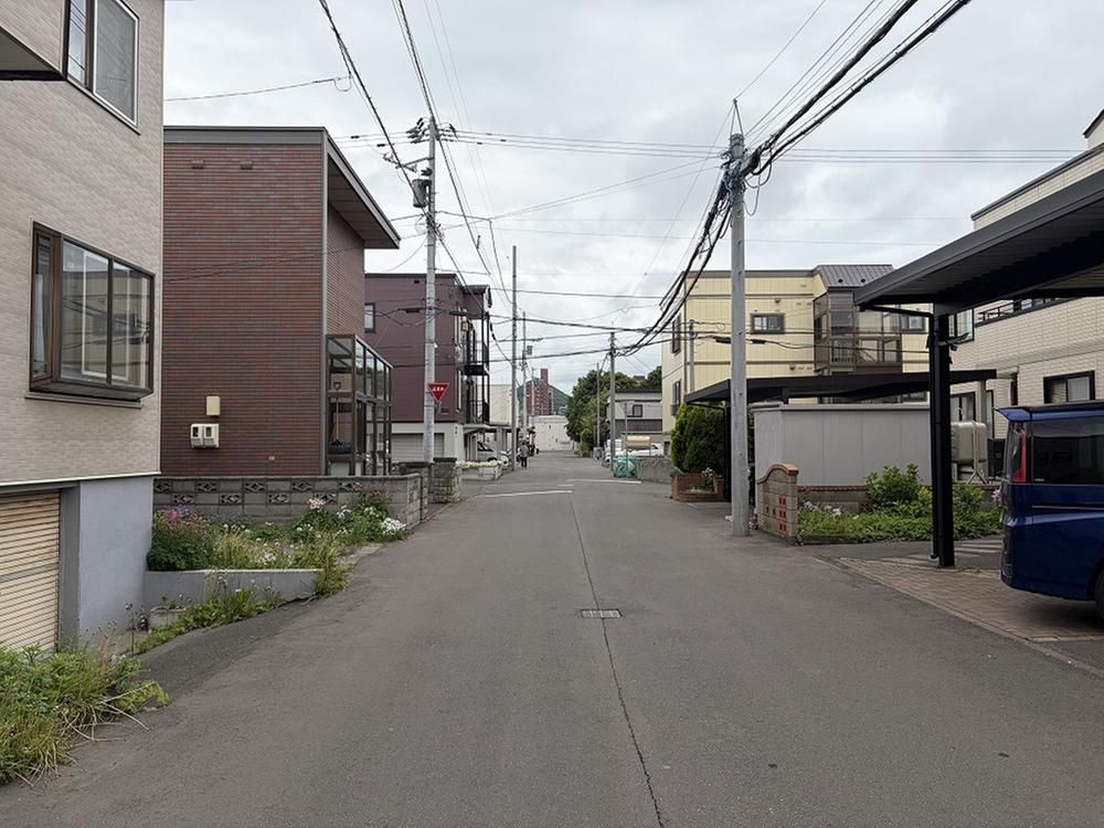 Land for Sale in Nishi Ward, Sapporo - 209 sqm - Freehold - Thumbnail 4