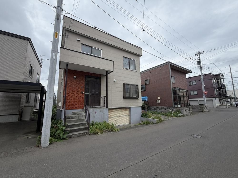 Land for Sale in Nishi Ward, Sapporo - 209 sqm - Freehold - Thumbnail 2