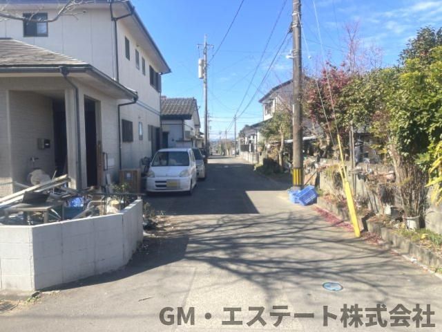 Spacious 5LDK+S House on Corner Lot in Miyazaki City - Thumbnail 2
