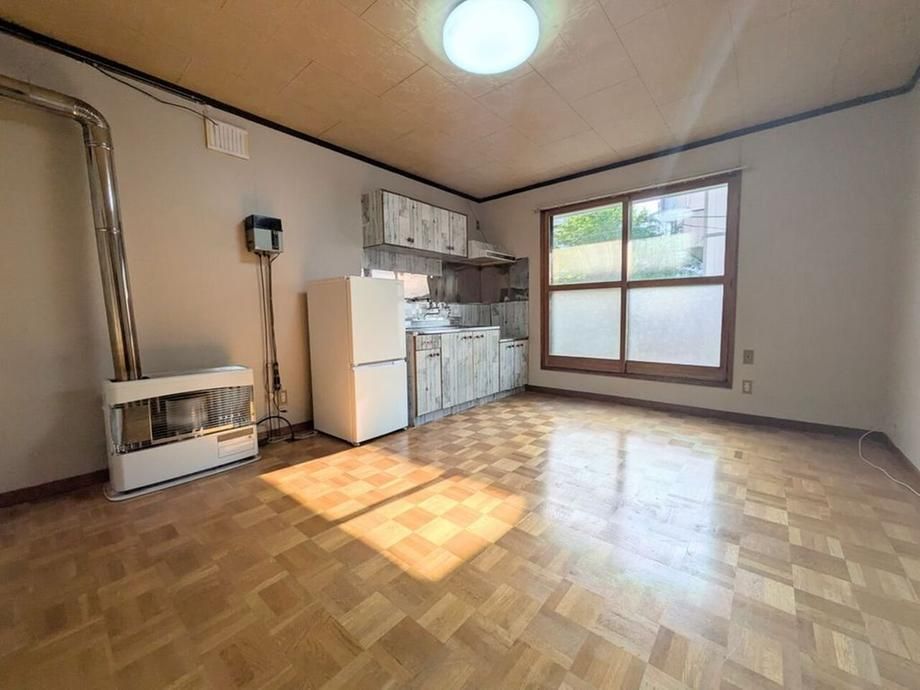 6LDK House for Sale in Otaru, Hokkaido - 192.49 sqm Land - Thumbnail 4