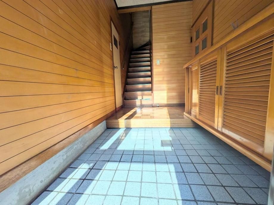 6LDK House for Sale in Otaru, Hokkaido - 192.49 sqm Land - Thumbnail 2