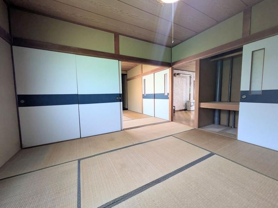 6LDK House for Sale in Otaru, Hokkaido - 192.49 sqm Land - Thumbnail 3