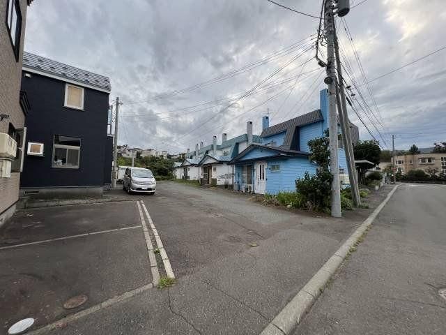 573m2 Building Plot in Nishi-ku, Sapporo for 25 Million Yen - Thumbnail 2