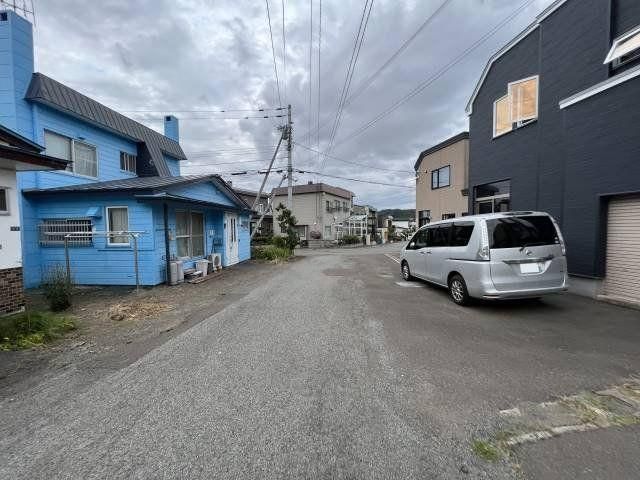 573m2 Building Plot in Nishi-ku, Sapporo for 25 Million Yen - Thumbnail 4