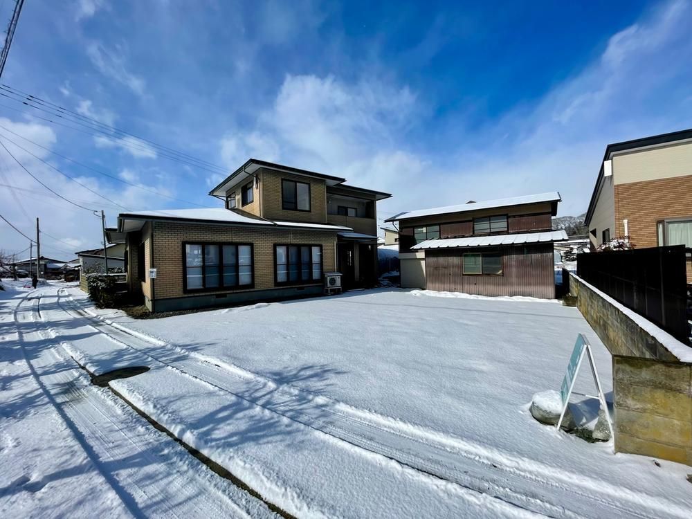 Renovated 6LDK House in Higashine, Yamagata - 166.78m² - Thumbnail 2