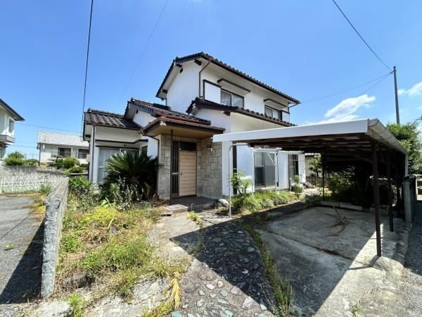 5DK Resale House in Niihama, Ehime with Large Parking Lot - Thumbnail 3