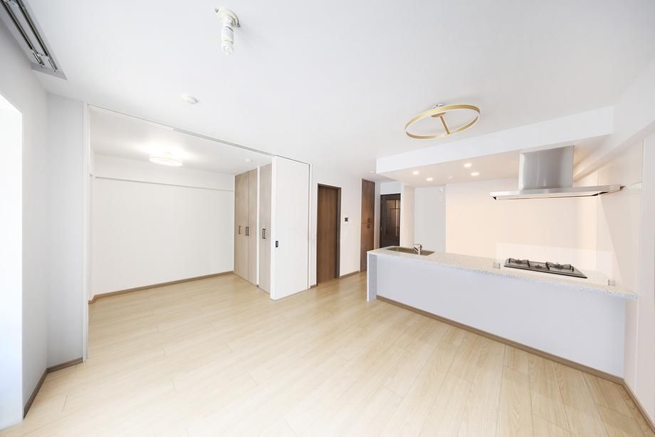 3LDK Apartment for Sale in Konan Ward, Yokohama - Thumbnail 2