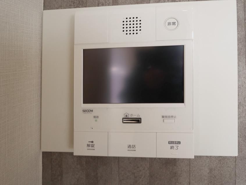 Renovated 3LDK Apartment in Yokohama Naka-ku 97.72m2 - Thumbnail 2