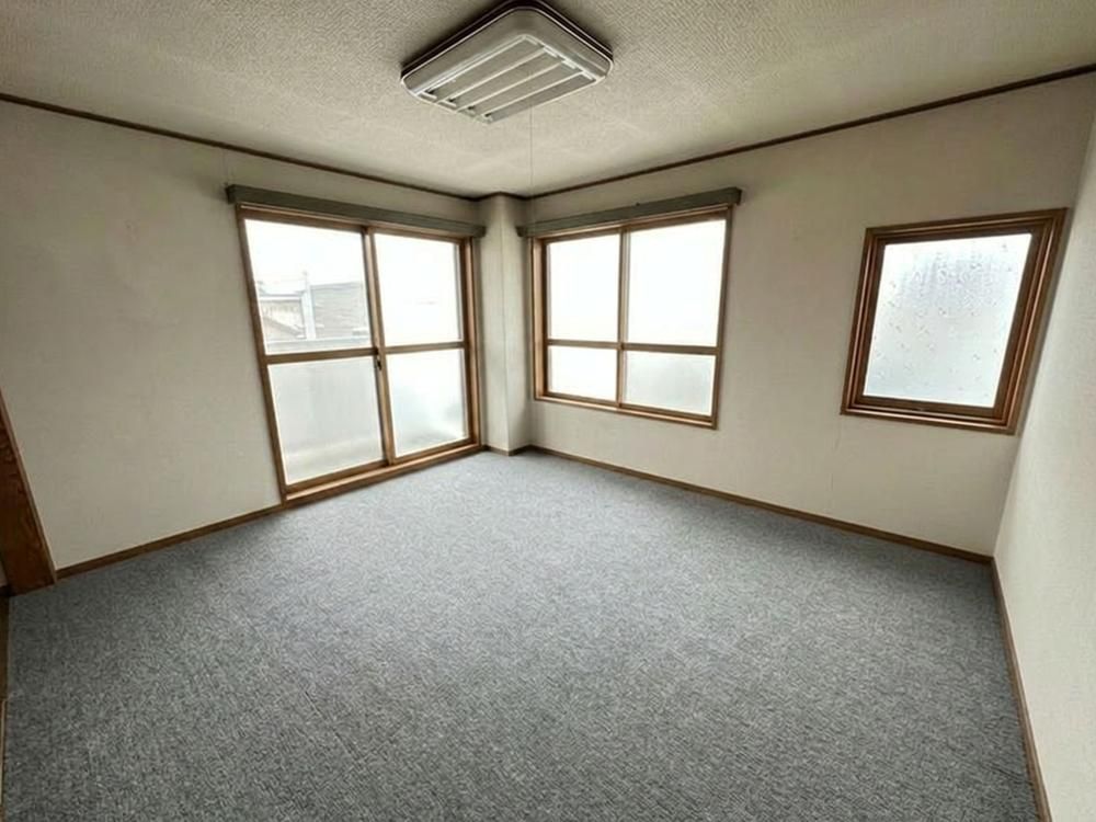 4LDK RC House for Sale in Nagayama, Asahikawa, Hokkaido - Thumbnail 3
