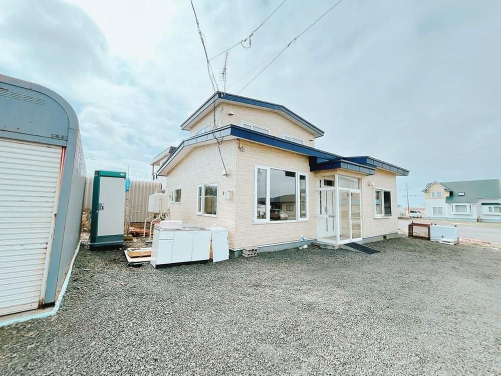 Renovated 4LDK House for Sale in Nemuro, Hokkaido - Thumbnail 3