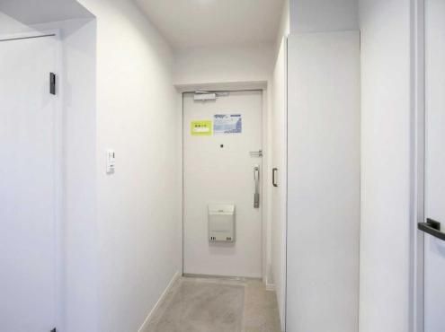 Renovated 3LDK Apartment in Tsurumi, Yokohama | 68.68m² - Thumbnail 2