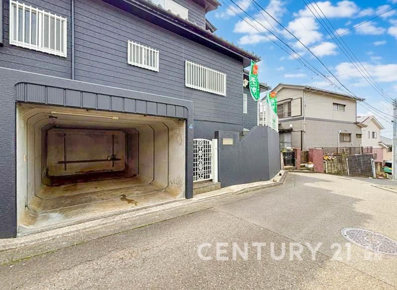 Renovated 3LDK House Near Nakata Station in Yokohama - Thumbnail 3