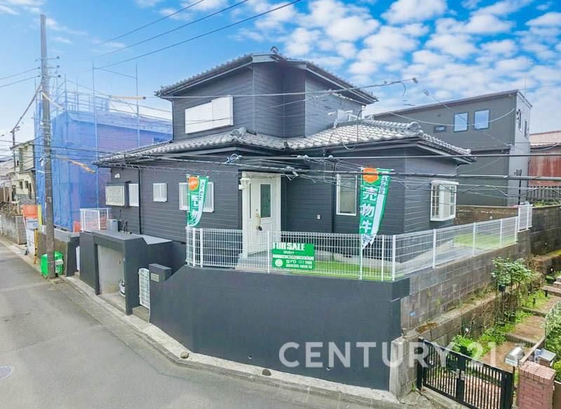 Renovated 3LDK House Near Nakata Station in Yokohama - Thumbnail 2