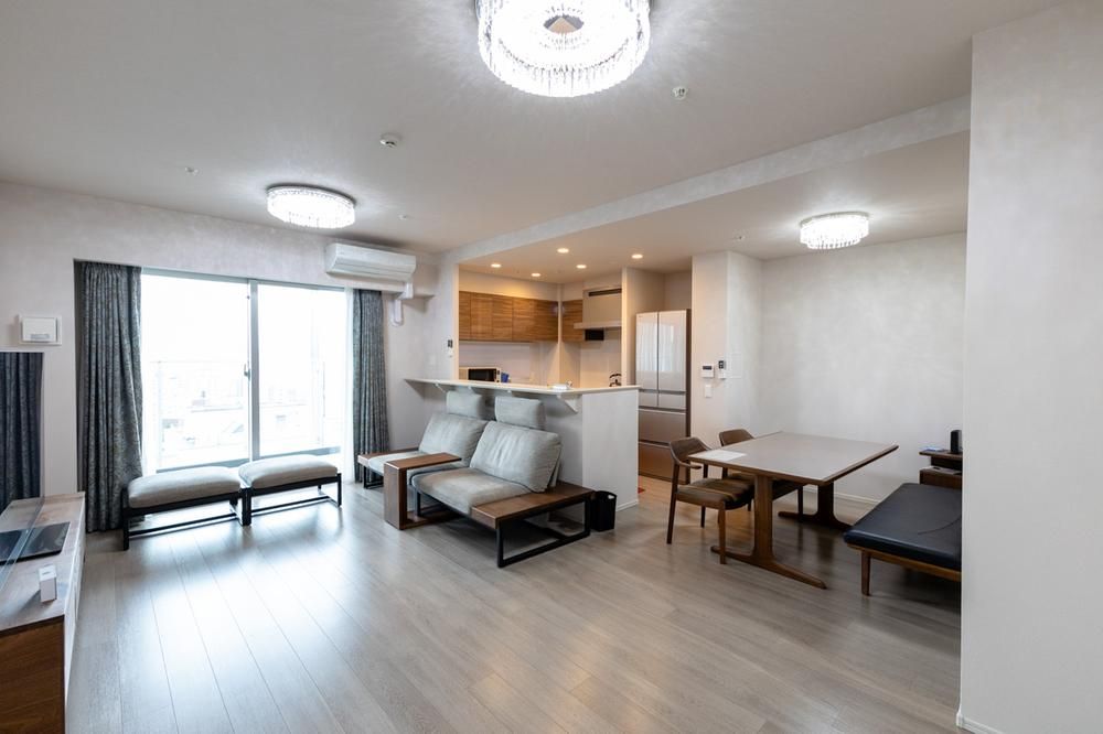 2LDK Apartment for Sale in Kagoshima City, 84m2 - Thumbnail 2