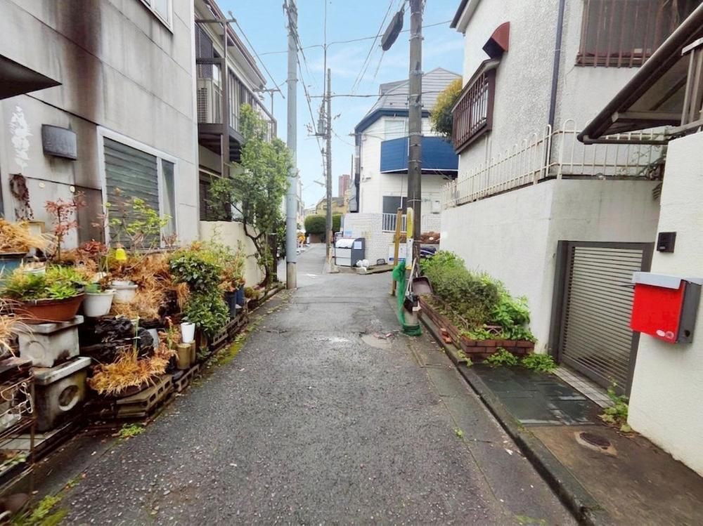 Land for Sale in Setagaya, Tokyo - 44.87 sqm Plot - Thumbnail 3