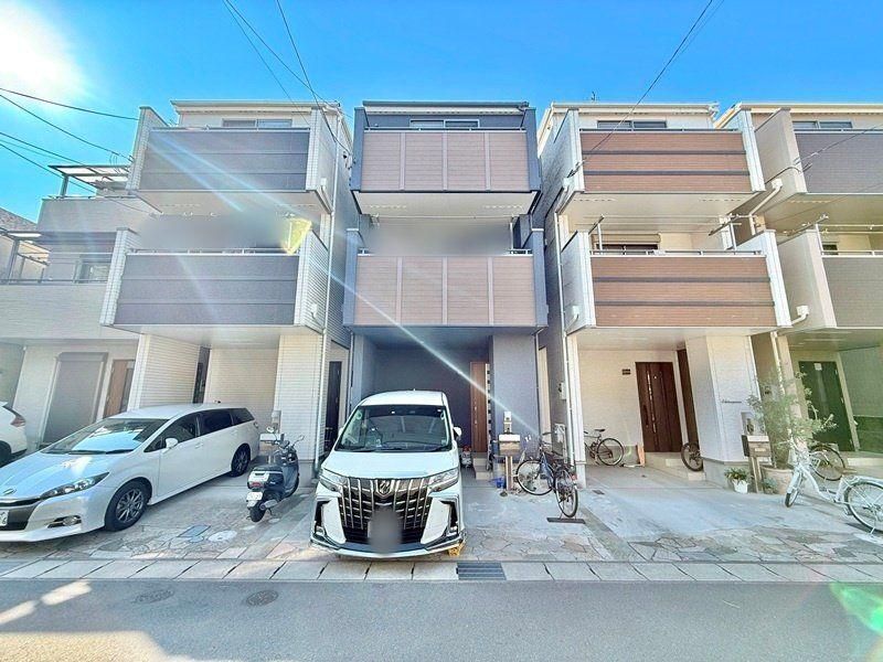 2LDK+2S House for Sale in Ichikawa, Chiba - 102.68m2 - Thumbnail 2