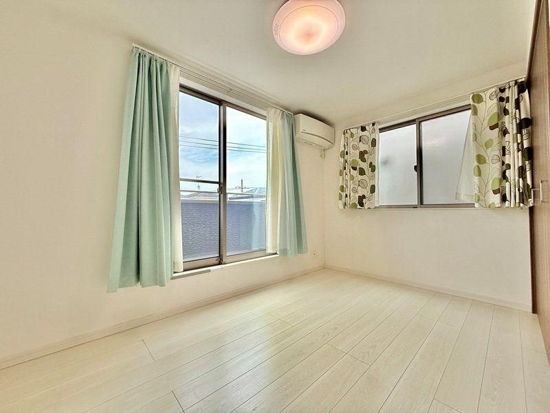 2LDK+2S House for Sale in Ichikawa, Chiba - 102.68m2 - Thumbnail 4