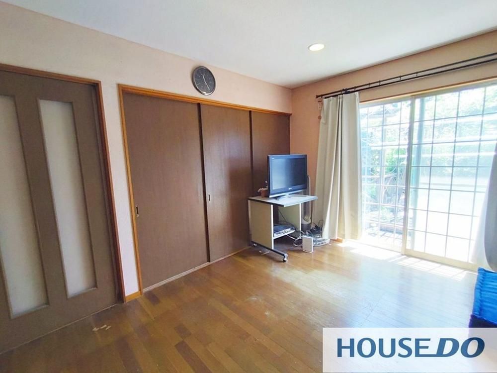 4LDK House for Sale in Ushiku, Ibaraki - 11 Million Yen - Thumbnail 3