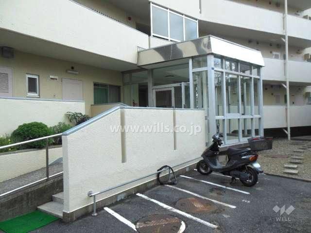 3LDK Apartment in Sumiyoshidai, Kobe | 55.65m² | 4.9M Yen - Thumbnail 3