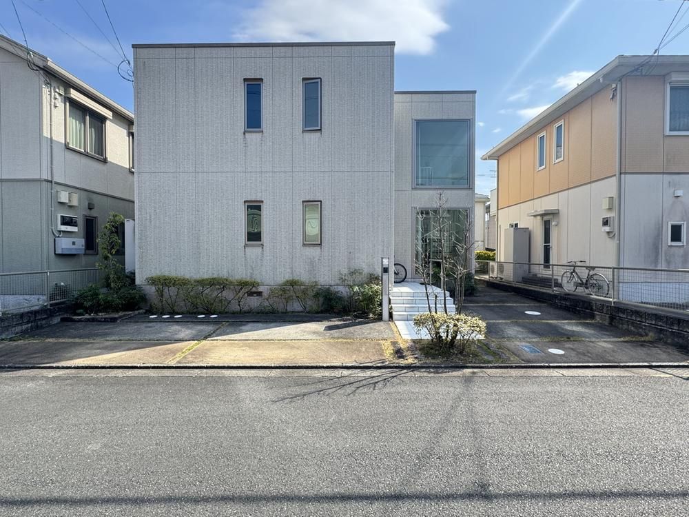 3LDK Used House in Kochi City - Sekisui Home with Courtyard - Thumbnail 3